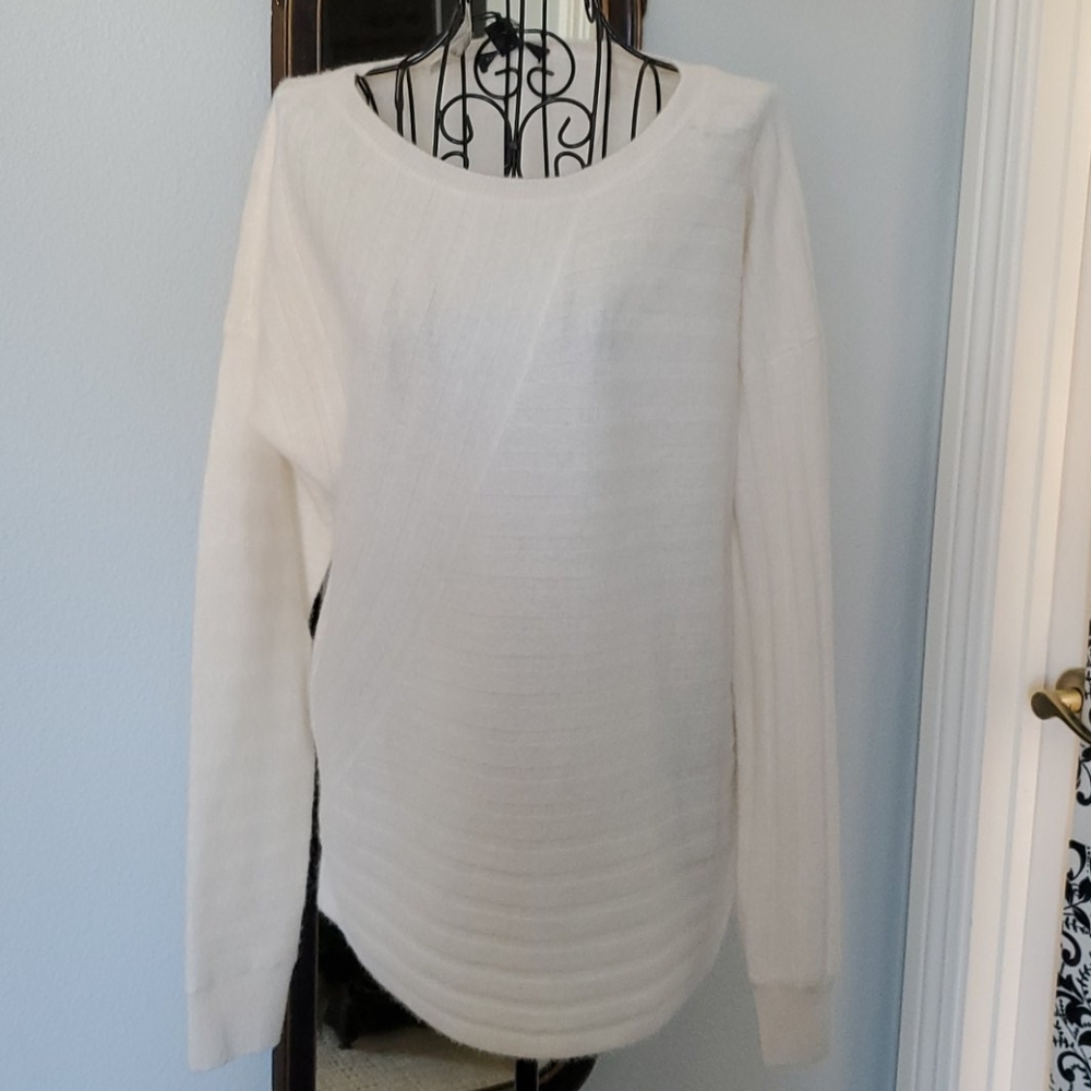 Saks Fifth Avenue Cream Scoop Neck Long Sleeve Sweater